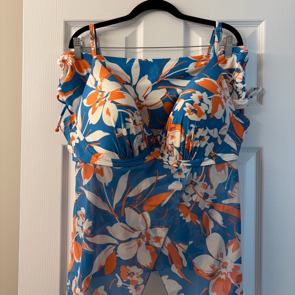 Tropical Floral Women's Swim Coverup